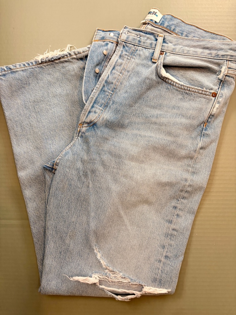Agolde 90’s Light Blue High-Rise Distressed Denim Jeans